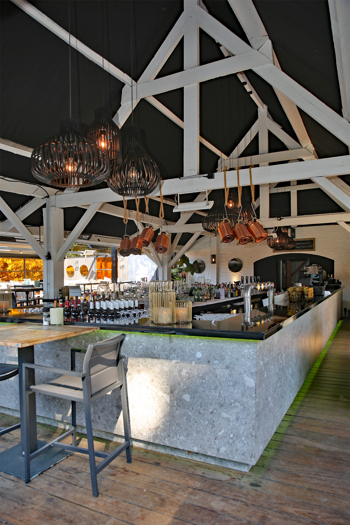 Terras en buitenbar van De Loteling — sfeerbeeld 3
